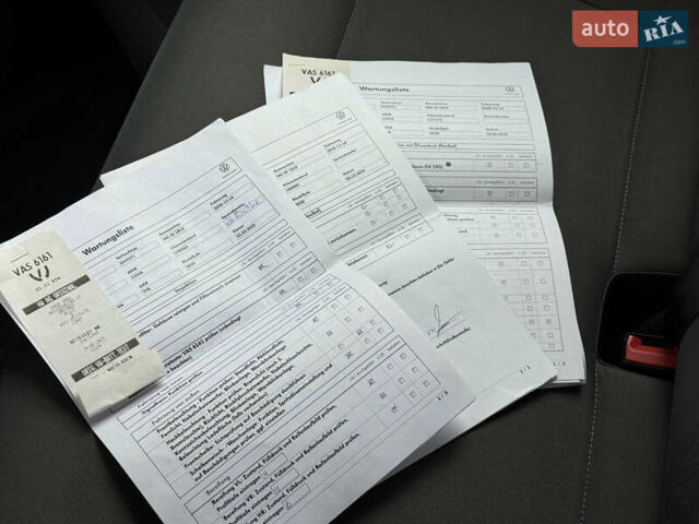 Серый Фольксваген Transporter, объемом двигателя 2 л и пробегом 199 тыс. км за 25999 $, фото 69 на Automoto.ua