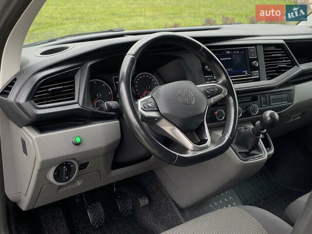 Серый Фольксваген Transporter, объемом двигателя 1.97 л и пробегом 165 тыс. км за 23900 $, фото 27 на Automoto.ua