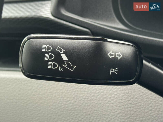 Серый Фольксваген Transporter, объемом двигателя 2 л и пробегом 207 тыс. км за 24950 $, фото 146 на Automoto.ua