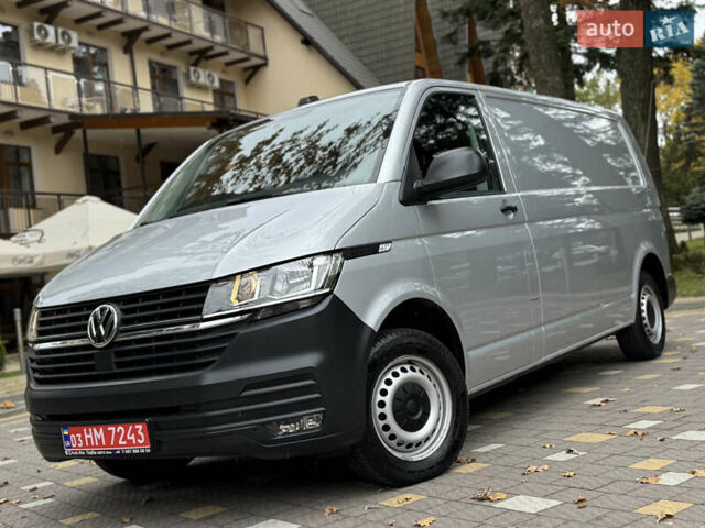 Серый Фольксваген Transporter, объемом двигателя 2 л и пробегом 207 тыс. км за 24950 $, фото 1 на Automoto.ua