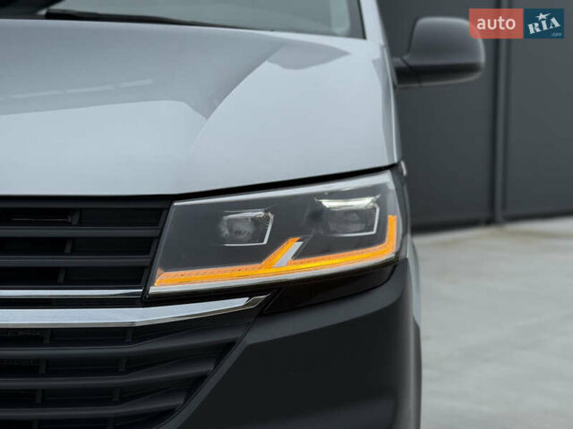 Серый Фольксваген Transporter, объемом двигателя 2 л и пробегом 199 тыс. км за 25999 $, фото 12 на Automoto.ua