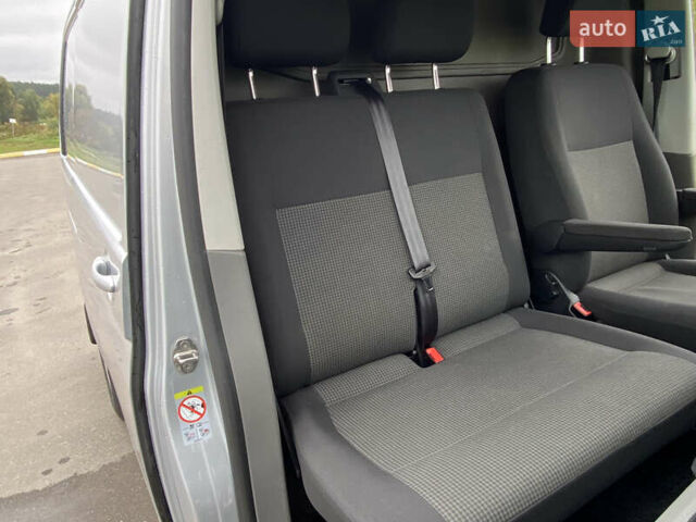 Серый Фольксваген Transporter, объемом двигателя 1.97 л и пробегом 165 тыс. км за 23900 $, фото 21 на Automoto.ua