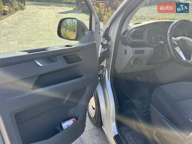 Сірий Фольксваген Transporter, об'ємом двигуна 1.97 л та пробігом 206 тис. км за 30700 $, фото 15 на Automoto.ua