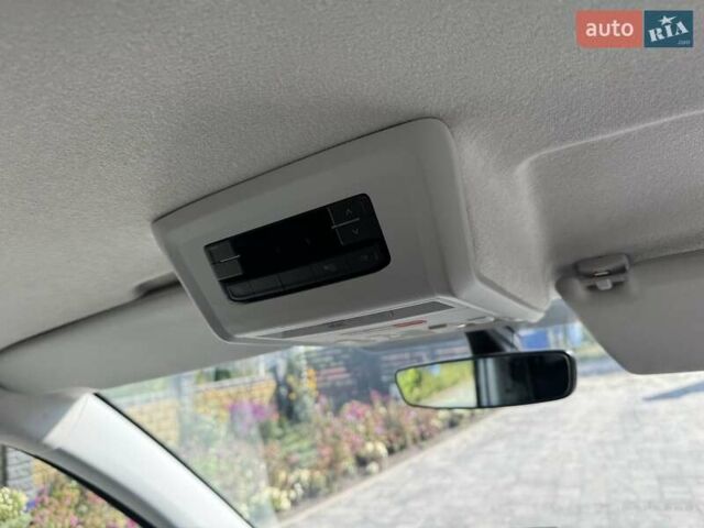 Сірий Фольксваген Transporter, об'ємом двигуна 1.97 л та пробігом 206 тис. км за 30700 $, фото 10 на Automoto.ua