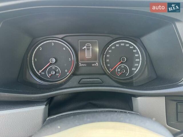 Сірий Фольксваген Transporter, об'ємом двигуна 1.97 л та пробігом 206 тис. км за 30700 $, фото 16 на Automoto.ua