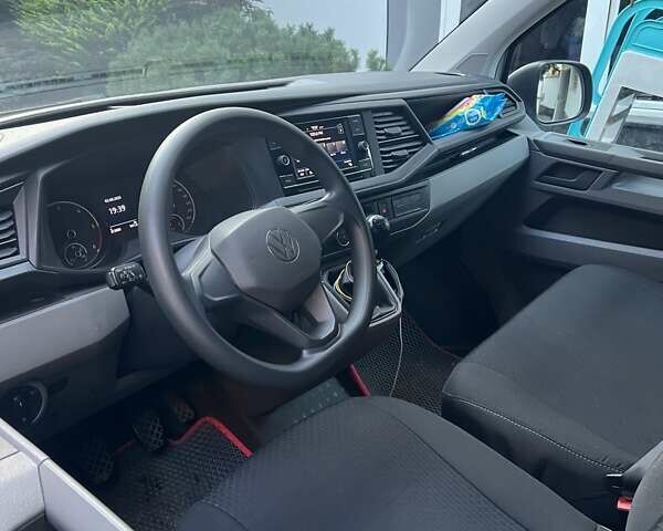 Серый Фольксваген Transporter, объемом двигателя 1.97 л и пробегом 280 тыс. км за 24000 $, фото 4 на Automoto.ua