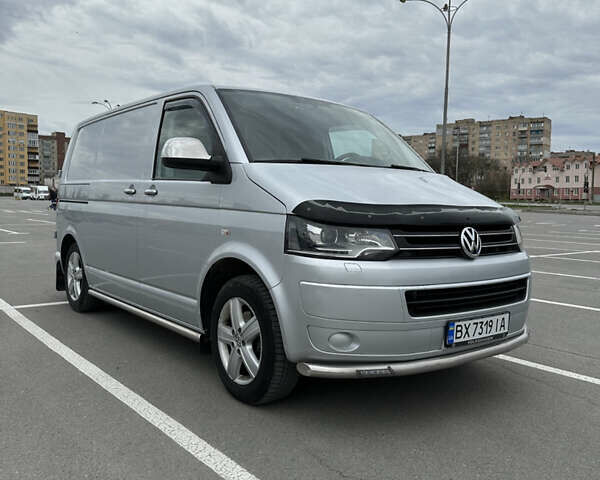 Серый Фольксваген Transporter, объемом двигателя 1.97 л и пробегом 304 тыс. км за 16000 $, фото 31 на Automoto.ua