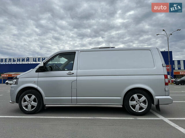 Серый Фольксваген Transporter, объемом двигателя 1.97 л и пробегом 304 тыс. км за 16000 $, фото 17 на Automoto.ua