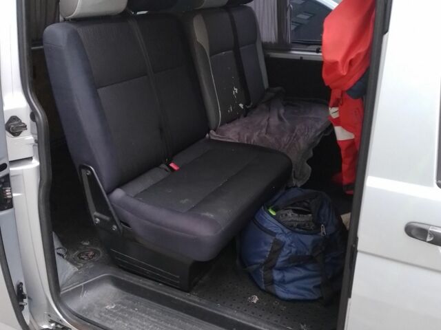 Сірий Фольксваген Transporter, об'ємом двигуна 0 л та пробігом 326 тис. км за 8700 $, фото 4 на Automoto.ua