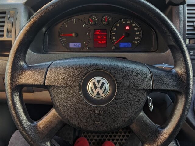 Серый Фольксваген Transporter, объемом двигателя 2.5 л и пробегом 382 тыс. км за 8500 $, фото 13 на Automoto.ua