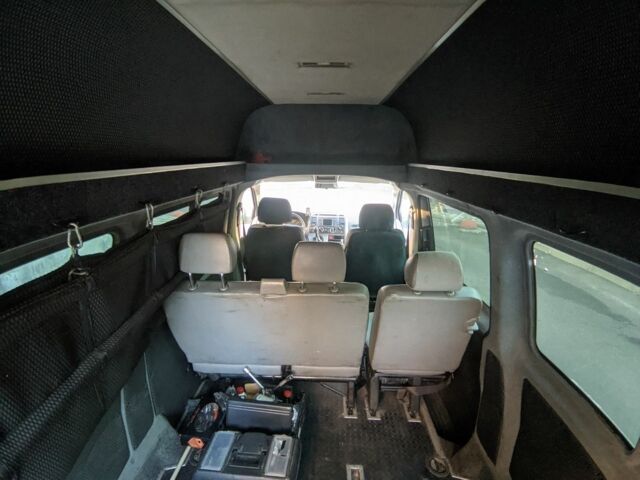 Серый Фольксваген Transporter, объемом двигателя 2.5 л и пробегом 382 тыс. км за 8500 $, фото 9 на Automoto.ua