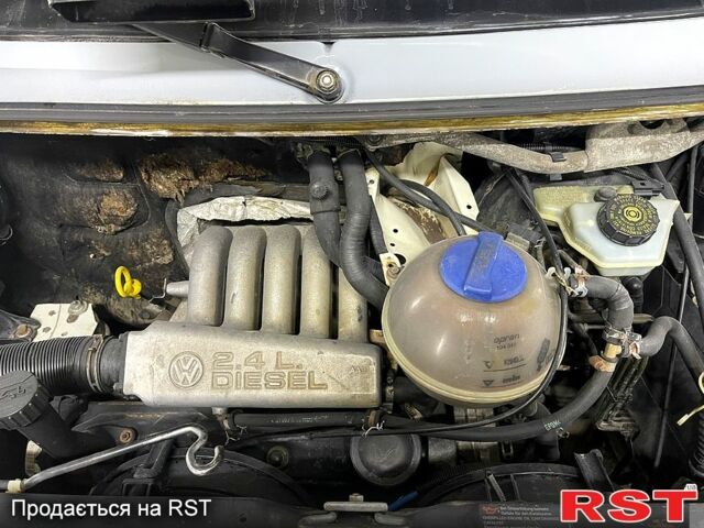 Серый Фольксваген Transporter, объемом двигателя 2.4 л и пробегом 0 тыс. км за 4900 $, фото 4 на Automoto.ua