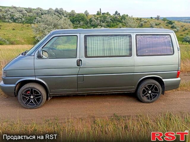 Сірий Фольксваген Transporter, об'ємом двигуна 2.5 л та пробігом 347 тис. км за 4500 $, фото 2 на Automoto.ua