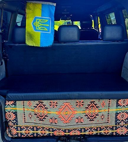 Серый Фольксваген Transporter, объемом двигателя 2.5 л и пробегом 368 тыс. км за 10400 $, фото 5 на Automoto.ua