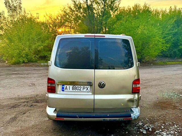 Серый Фольксваген Transporter, объемом двигателя 2.5 л и пробегом 470 тыс. км за 7999 $, фото 3 на Automoto.ua