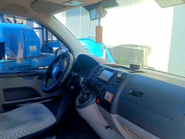 Серый Фольксваген Transporter, объемом двигателя 2.5 л и пробегом 0 тыс. км за 7800 $, фото 2 на Automoto.ua