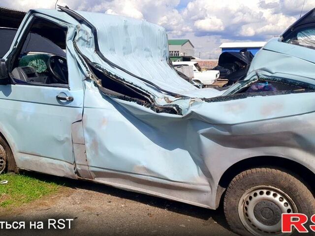 Фольксваген Transporter 2005 в Киеве на Automoto.ua Серый Фольксваген Transporter, объемом двигателя 2.5 л и пробегом 340 тыс. км за 2300 $, фото 3 на Automoto.ua