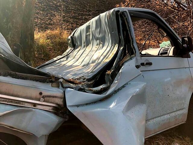 Фольксваген Transporter 2005 в Киеве на Automoto.ua Серый Фольксваген Transporter, объемом двигателя 2.5 л и пробегом 340 тыс. км за 2300 $, фото 1 на Automoto.ua