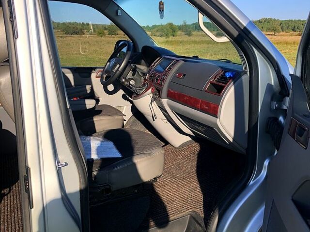 Серый Фольксваген Transporter, объемом двигателя 2.5 л и пробегом 310 тыс. км за 9300 $, фото 11 на Automoto.ua