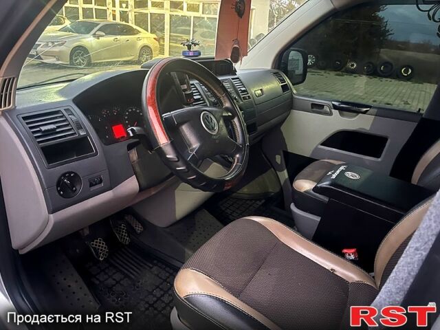 Фольксваген Transporter 2007 в Николаеве на Automoto.ua Серый Фольксваген Transporter, объемом двигателя 2.5 л и пробегом 300 тыс. км за 7300 $, фото 10 на Automoto.ua