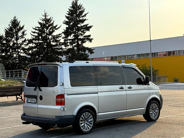 Серый Фольксваген Transporter, объемом двигателя 2.5 л и пробегом 300 тыс. км за 8750 $, фото 1 на Automoto.ua