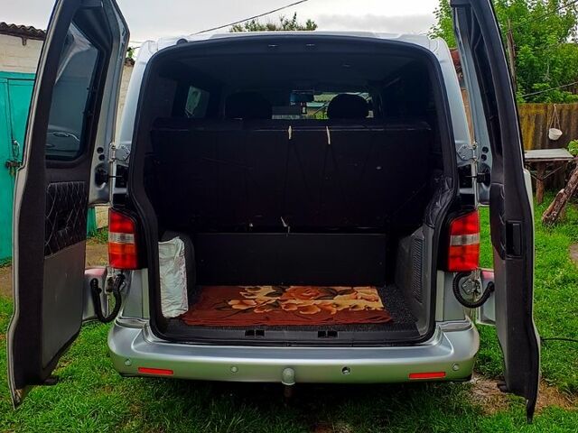 Серый Фольксваген Transporter, объемом двигателя 2.5 л и пробегом 320 тыс. км за 11500 $, фото 8 на Automoto.ua