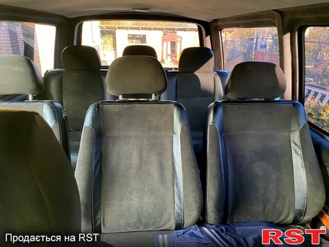 Серый Фольксваген Transporter, объемом двигателя 2.5 л и пробегом 320 тыс. км за 8700 $, фото 8 на Automoto.ua