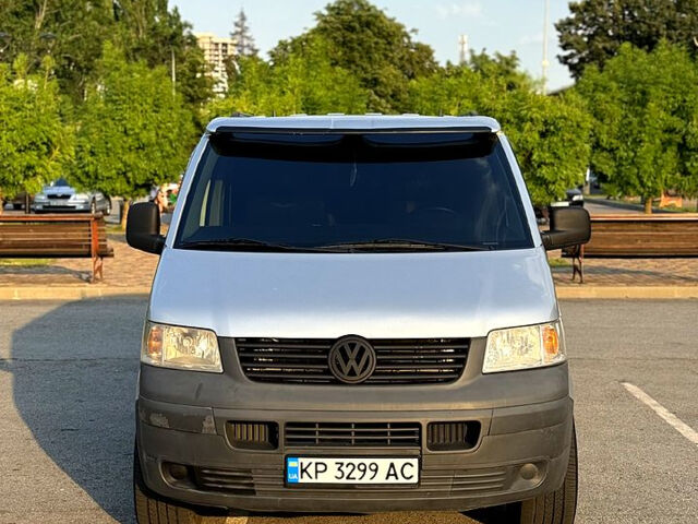 Серый Фольксваген Transporter, объемом двигателя 2.5 л и пробегом 300 тыс. км за 8750 $, фото 5 на Automoto.ua