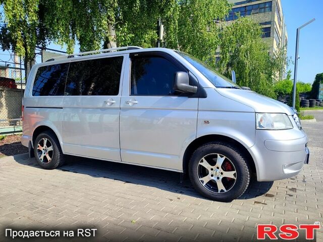 Серый Фольксваген Transporter, объемом двигателя 2.5 л и пробегом 270 тыс. км за 12500 $, фото 4 на Automoto.ua