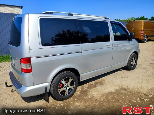 Серый Фольксваген Transporter, объемом двигателя 2.5 л и пробегом 270 тыс. км за 12500 $, фото 1 на Automoto.ua