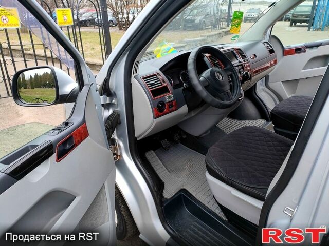 Серый Фольксваген Transporter, объемом двигателя 2 л и пробегом 300 тыс. км за 12399 $, фото 9 на Automoto.ua