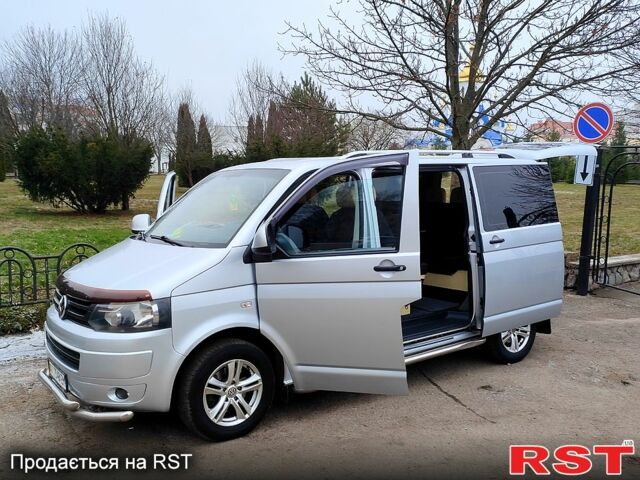 Серый Фольксваген Transporter, объемом двигателя 2 л и пробегом 300 тыс. км за 12399 $, фото 3 на Automoto.ua