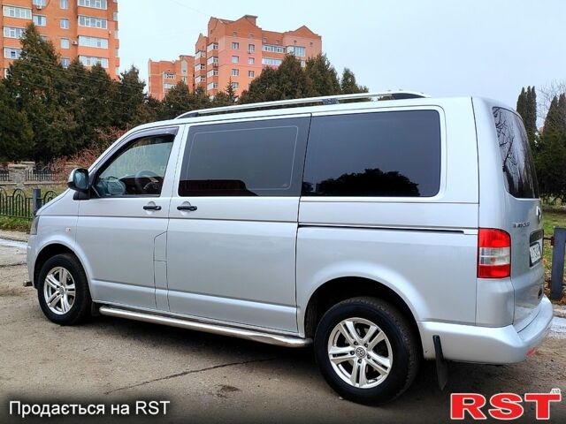 Серый Фольксваген Transporter, объемом двигателя 2 л и пробегом 300 тыс. км за 12399 $, фото 13 на Automoto.ua
