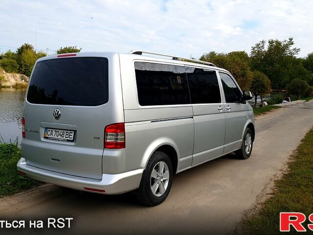 Серый Фольксваген Transporter, объемом двигателя 2 л и пробегом 306 тыс. км за 15500 $, фото 1 на Automoto.ua