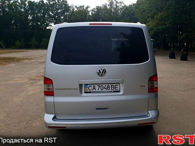 Серый Фольксваген Transporter, объемом двигателя 2 л и пробегом 306 тыс. км за 15500 $, фото 5 на Automoto.ua