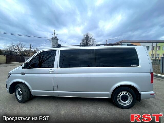 Серый Фольксваген Transporter, объемом двигателя 2 л и пробегом 260 тыс. км за 26300 $, фото 2 на Automoto.ua