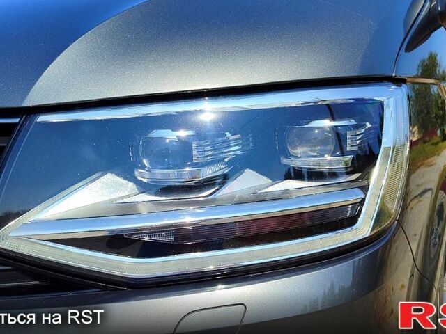 Сірий Фольксваген Transporter, об'ємом двигуна 2 л та пробігом 248 тис. км за 36000 $, фото 4 на Automoto.ua