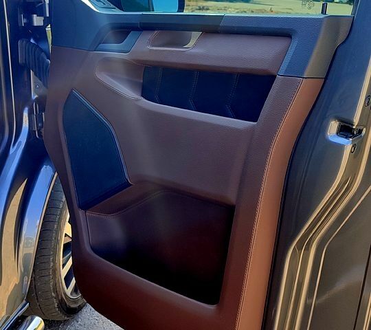 Сірий Фольксваген Transporter, об'ємом двигуна 2 л та пробігом 248 тис. км за 36000 $, фото 12 на Automoto.ua