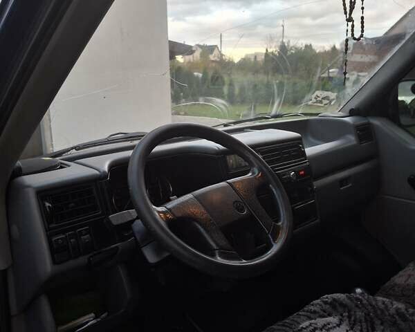 Синій Фольксваген Transporter, об'ємом двигуна 2.37 л та пробігом 745 тис. км за 3500 $, фото 11 на Automoto.ua