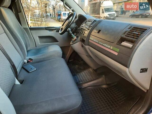 Синий Фольксваген Transporter, объемом двигателя 2 л и пробегом 180 тыс. км за 10500 $, фото 13 на Automoto.ua