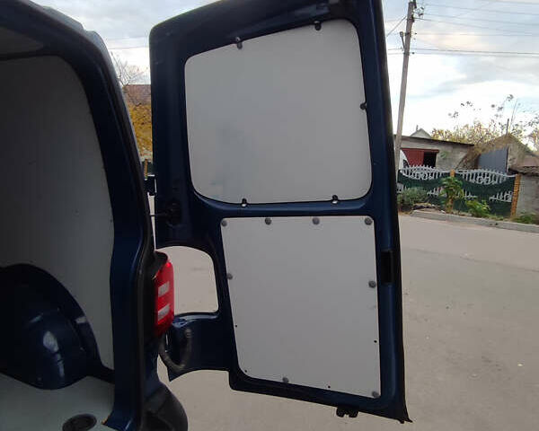 Синий Фольксваген Transporter, объемом двигателя 1.97 л и пробегом 88 тыс. км за 19950 $, фото 10 на Automoto.ua