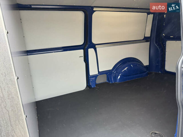 Синий Фольксваген Transporter, объемом двигателя 1.97 л и пробегом 207 тыс. км за 23999 $, фото 84 на Automoto.ua
