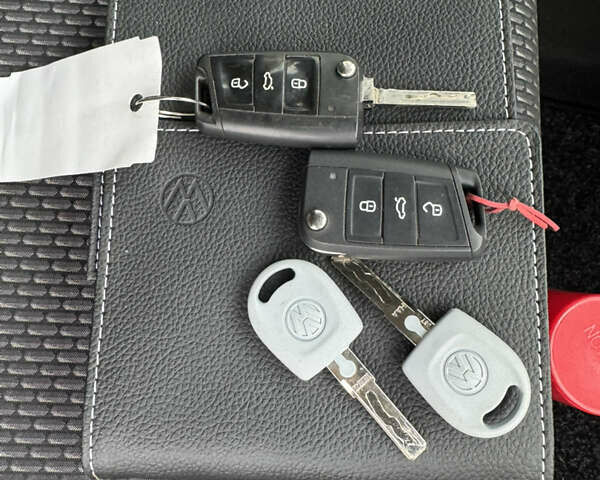 Синий Фольксваген Transporter, объемом двигателя 1.97 л и пробегом 207 тыс. км за 23999 $, фото 95 на Automoto.ua