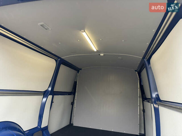 Синий Фольксваген Transporter, объемом двигателя 1.97 л и пробегом 207 тыс. км за 23999 $, фото 80 на Automoto.ua