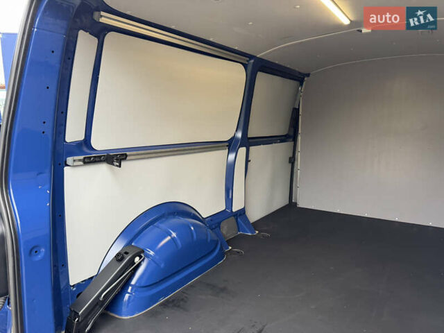 Синий Фольксваген Transporter, объемом двигателя 1.97 л и пробегом 207 тыс. км за 23999 $, фото 79 на Automoto.ua
