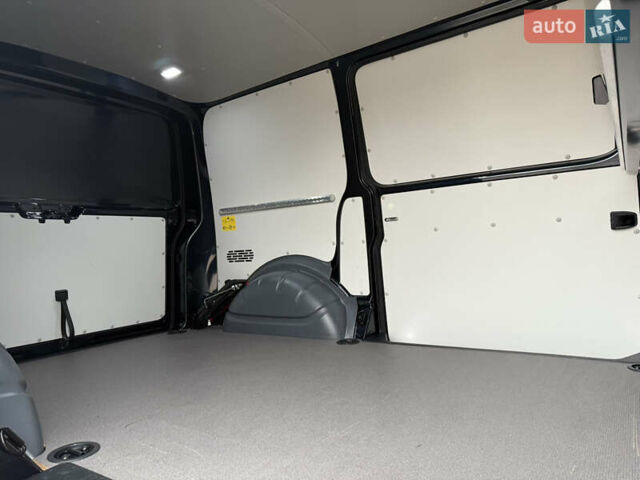 Синій Фольксваген Transporter, об'ємом двигуна 2 л та пробігом 149 тис. км за 33999 $, фото 134 на Automoto.ua