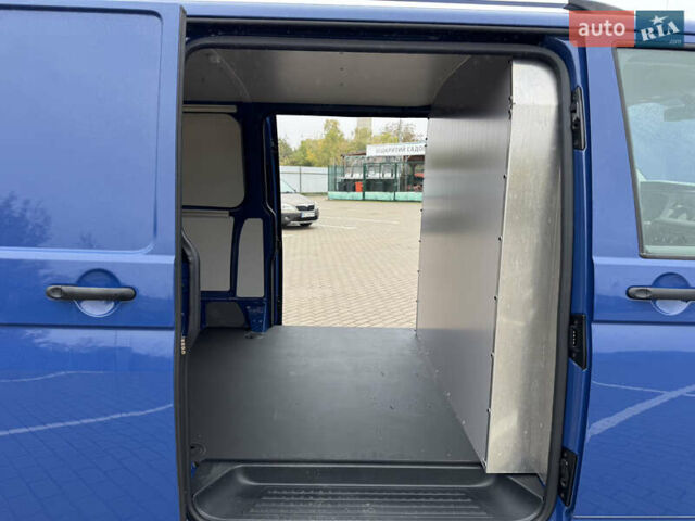 Синий Фольксваген Transporter, объемом двигателя 1.97 л и пробегом 207 тыс. км за 23999 $, фото 87 на Automoto.ua