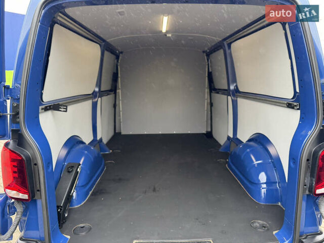 Синий Фольксваген Transporter, объемом двигателя 1.97 л и пробегом 207 тыс. км за 23999 $, фото 74 на Automoto.ua