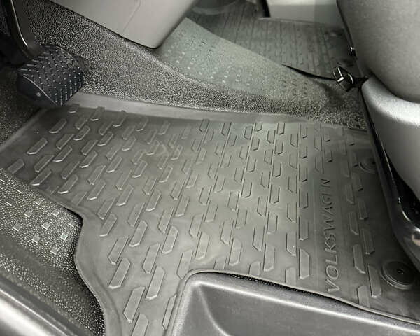 Синій Фольксваген Transporter, об'ємом двигуна 2 л та пробігом 149 тис. км за 33999 $, фото 85 на Automoto.ua