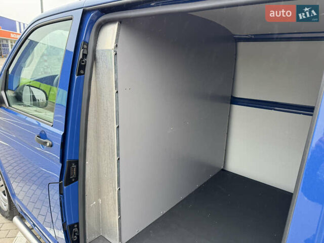 Синий Фольксваген Transporter, объемом двигателя 1.97 л и пробегом 207 тыс. км за 23999 $, фото 86 на Automoto.ua